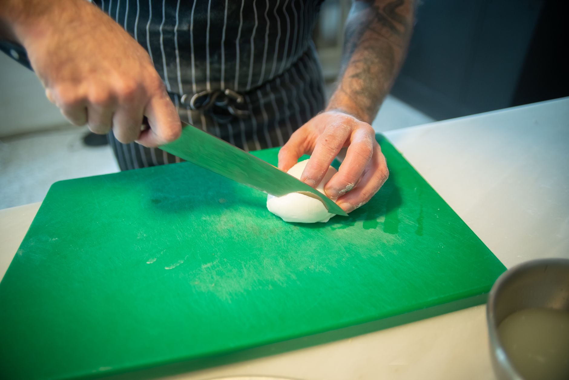 Mozzarella in gravidanza: si può mangiare?