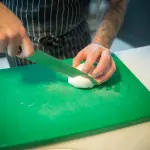 Mozzarella in gravidanza: si può mangiare?