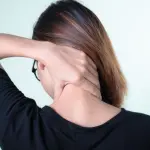 Rimedi per cervicalgia: cosa funziona davvero