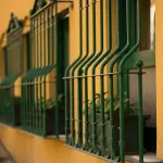 Inferriata balcone: sicurezza, materiali e design