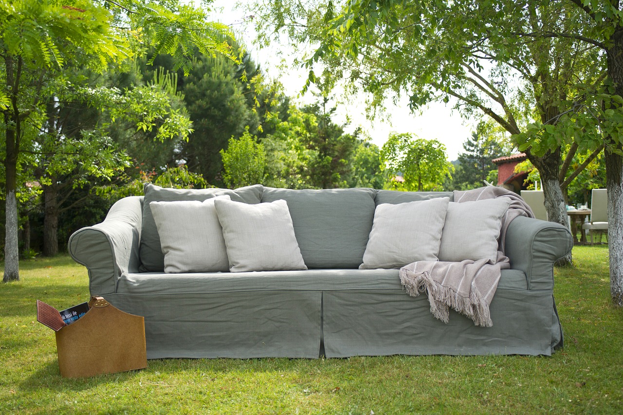Come scegliere i mobili da giardino