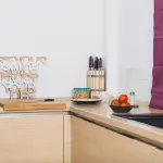 Cucina senza pensili: perché sceglierla e come gestirla