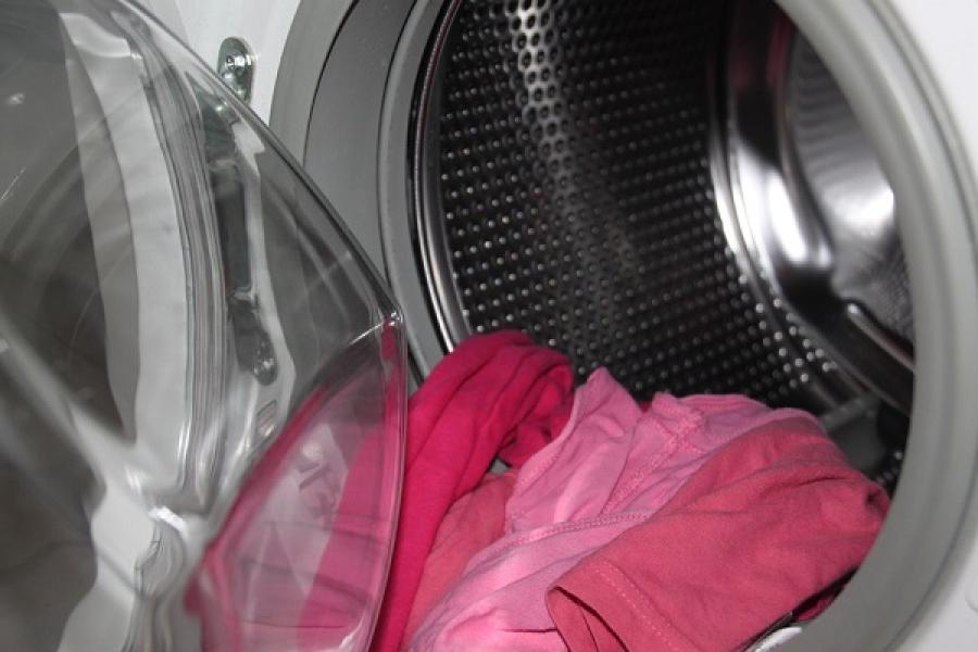 Come risolvere il problema della lavatrice che puzza